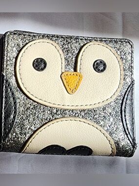 Fossil Madison Bifold Penguin Wallet